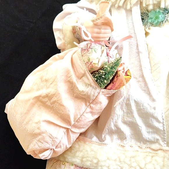 Vintage Brinn's Cream and Pink Victorian Collectible Santa Claus Figurine/Stand - Picture 4 of 13